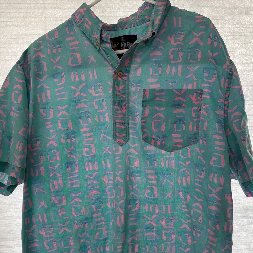 Teal Short-Sleeve Print Shirt with Pink Motif